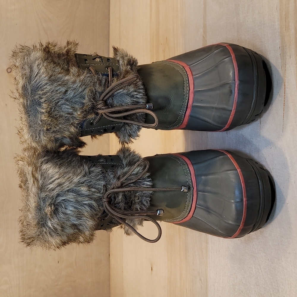 Khombu Womens Pull On Waterproof Rubber And Fur Snow Boots - Picture 3 of 10